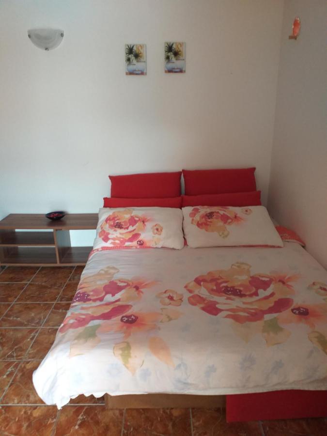 Apartmani Marijanovic Vir Ngoại thất bức ảnh