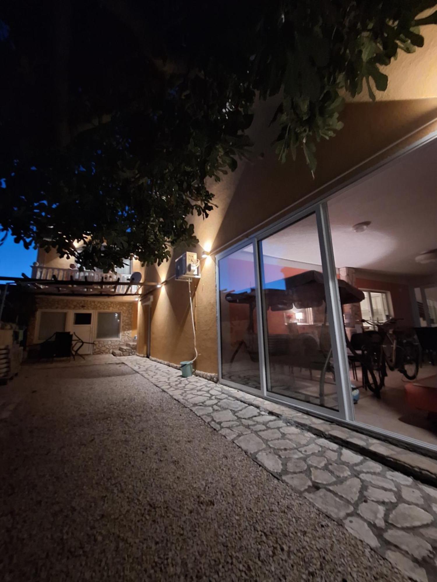 Apartmani Marijanovic Vir Ngoại thất bức ảnh